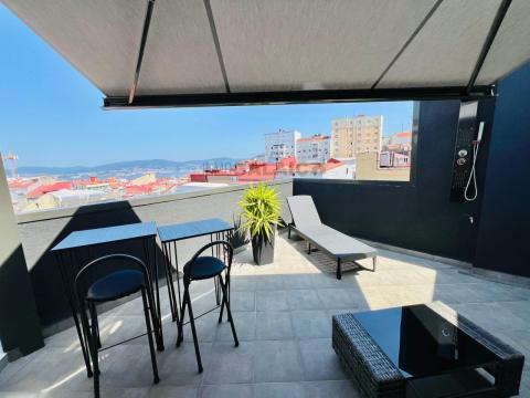 ÁTICO CON TERRAZA Y VISTAS A LA RÍA EN EL CENTRO DE VIGO